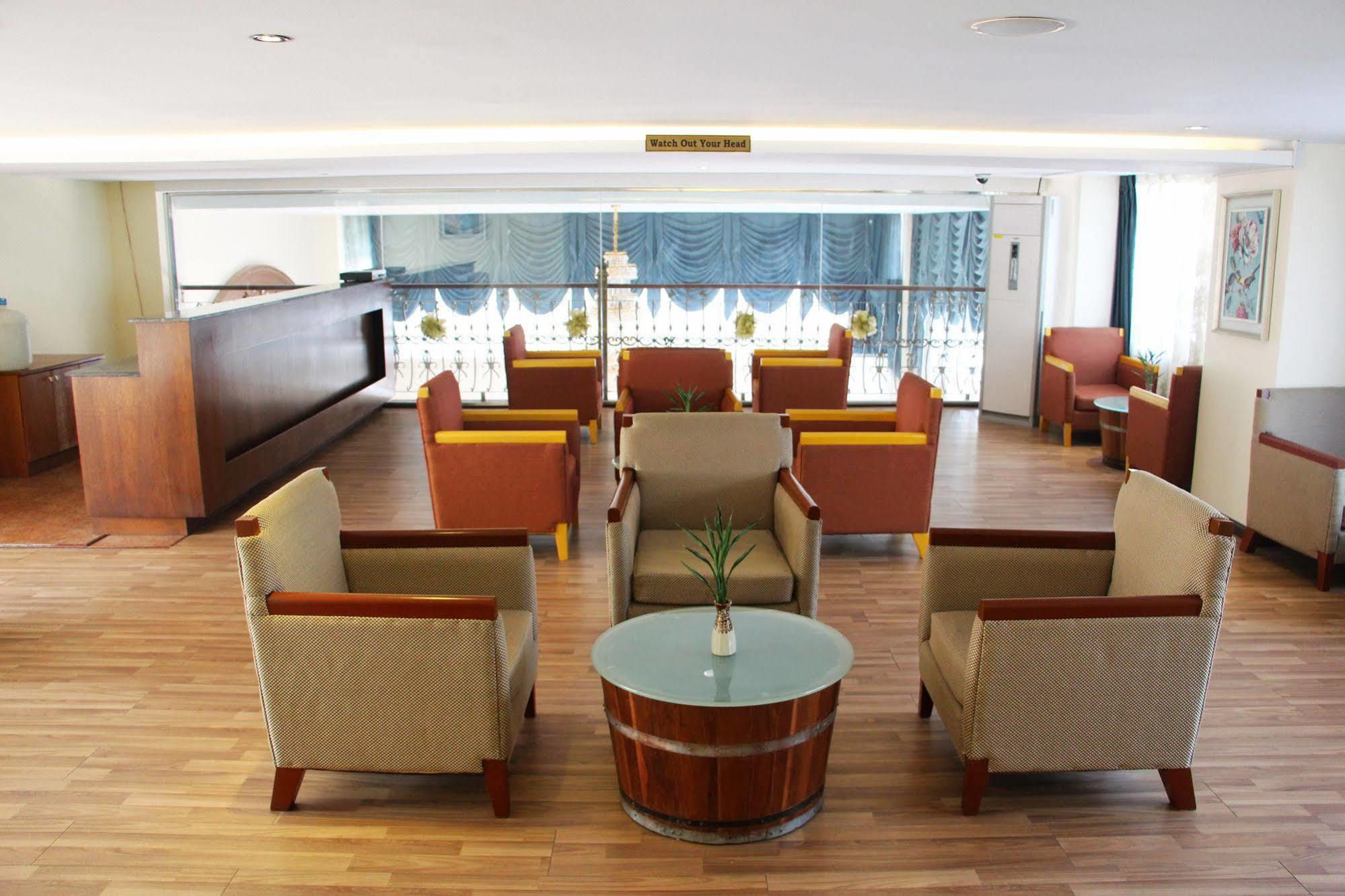 Sunny Holiday Hotel Gyogon Екстериор снимка