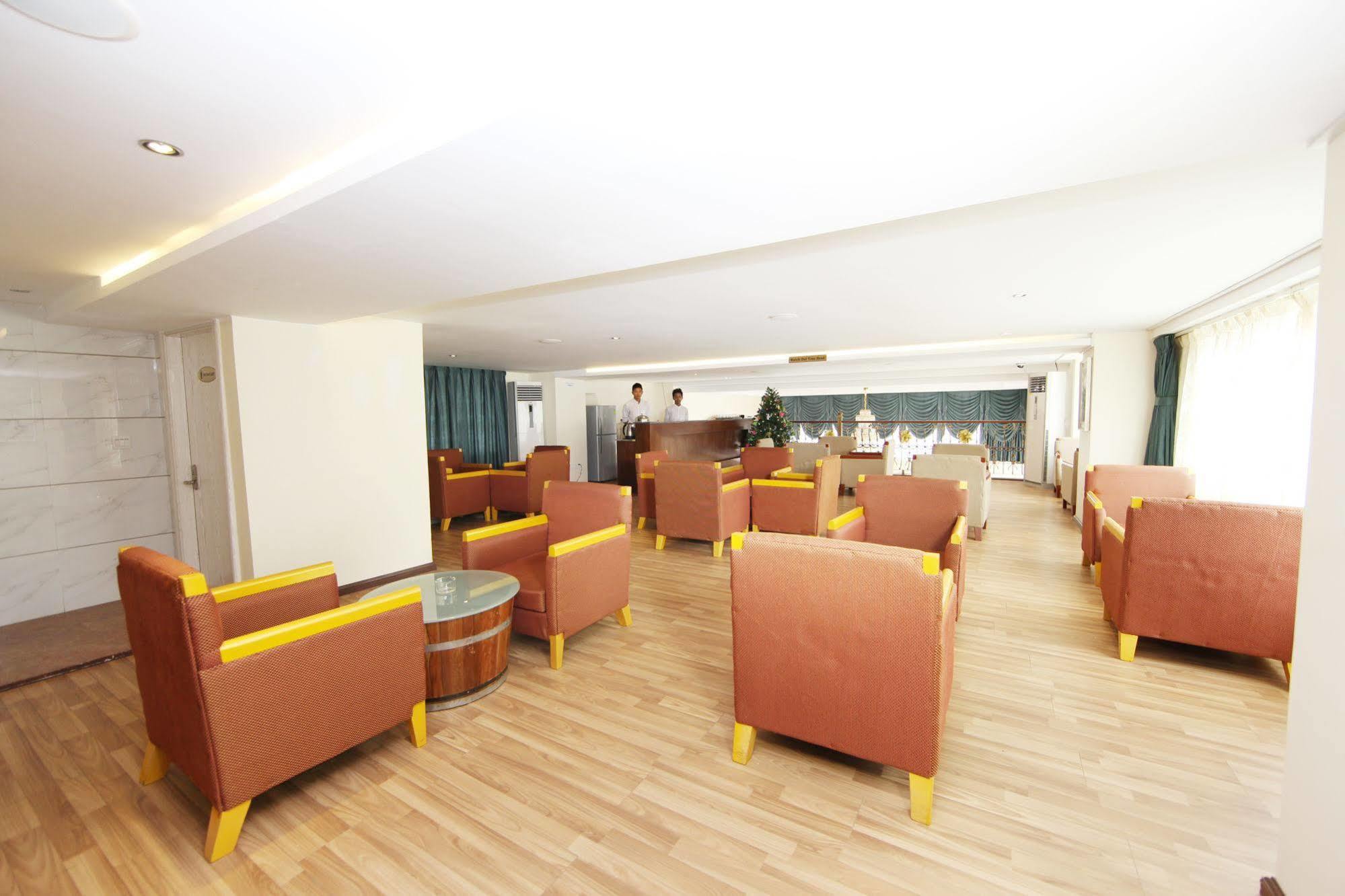 Sunny Holiday Hotel Gyogon Екстериор снимка